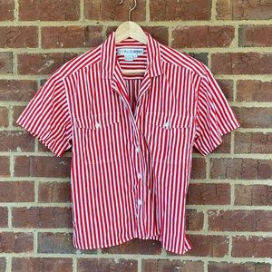 Price drop!Chaus Petites Red/White 80's Short Sleeve Button Down Carnival Stripe